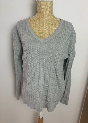 Pull Col en V Tommy Hilfiger Gris - Taille XXL femme, marque: Tommy Hilfiger, état: Très bon état, taille: XXL / 44 / 16, 10,00 €, 11,20 € Protection acheteurs (Pro) incluse