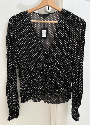Top noir à pois Maje, brand: Maje, condition: New with tags, size: S / 36 / 8, €80.00, €84.70 includes Buyer Protection