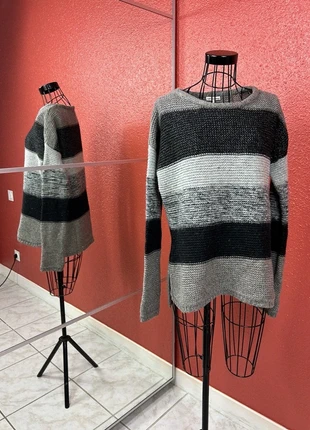 Pull rayé Calvin Klein Jeans taille M, brand: Calvin Klein Jeans, condizioni: Ottime, taglia: M / IT 42 / EU 38, €15.00, €16.45 include la Protezione acquisti Pro