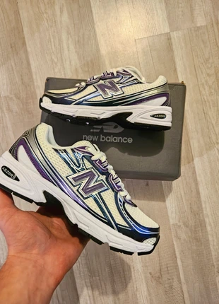 New Balance 740 Violette/Blanche - Magnifique état - Taille 38, marca: New Balance, estado: Muito bom, tamanho: 38, €70.90, €75.15 inclui Proteção do Comprador