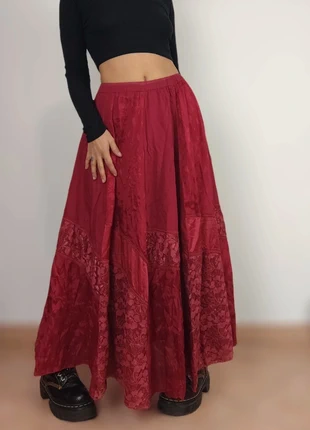 Jupe longue rouge avec dentelle ton sur ton Vintage y2k taille L, marque: Vintage, état: Très bon état, taille: L / 40 / 12, 25,00 €, 26,95 € Protection acheteurs (Pro) incluse