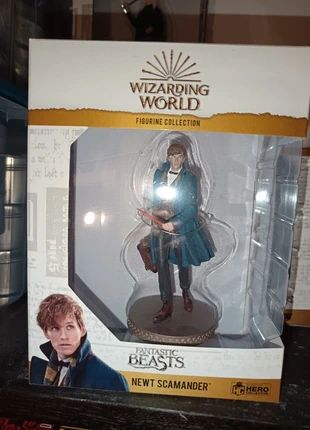 Figurine Newt Scatmander, marque: Wizarding world, état: Très bon état, taille: Taille unique, 8,00 €, 9,10 € Protection acheteurs incluse