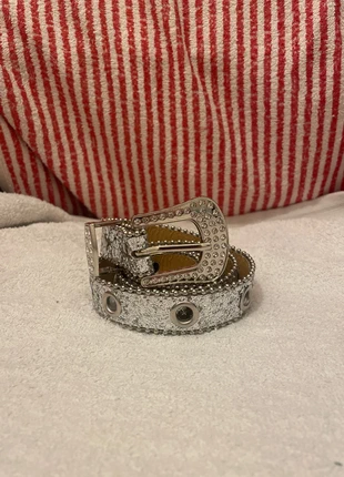 Ceinture y2k argenté taille 105cm, marque: y2k, état: Très bon état, taille: 105 cm, 5,50 €, 6,48 € Protection acheteurs incluse