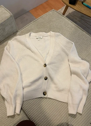 Gilet cardigan monki blanc taille M, marke: Monki, zustand: Sehr gut, größe: M / 38 / 10, 15,00 €, 16,45 € inklusive Vinted-Käuferschutz