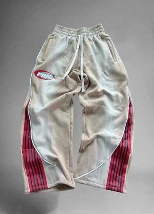 Jogging baggy y2k - Taille M, marke: y2k, zustand: Neu, mit Etikett, größe: M, 38,99 €, 41,64 € inklusive Vinted-Käuferschutz