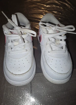 Basket Nike air force AF1, marque: Nike, état: Très bon état, taille: 25, 25,00 €, 26,95 € Protection acheteurs incluse