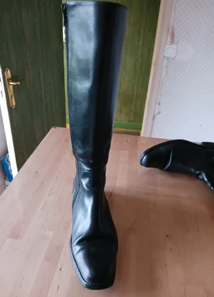 Bottes en cuir noir pointure 38 1/2, marque: Noir, état: Bon état, taille: 38, 8,00 €, 9,10 € Protection acheteurs incluse