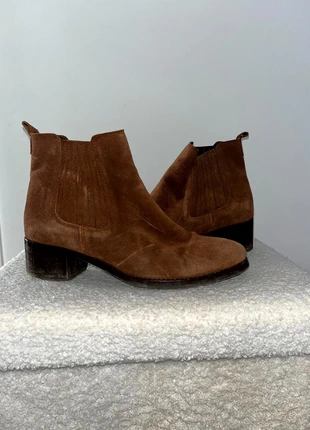 Bottines marron, marque: Galeries Lafayette, état: Bon état, taille: 39, 20,00 €, 21,70 € Protection acheteurs incluse