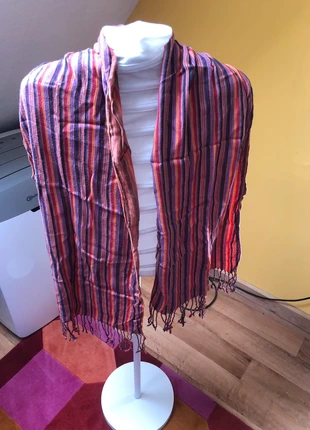 Schal, condizioni: Ottime, €1.50, €2.28 include la Protezione acquisti