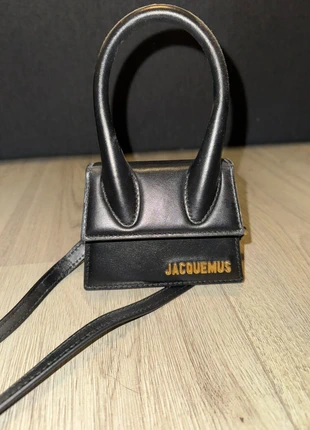 Jacquemus mini handtas, merk: Jacquemus, staat: Heel goed, € 165,00, € 173,95 inclusief Kopersbescherming