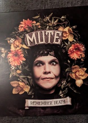 Vinyl Mute - Remember Death Yellow Black Splatter edition, condition: New without tags, €20.00, €21.70 includes Buyer Protection