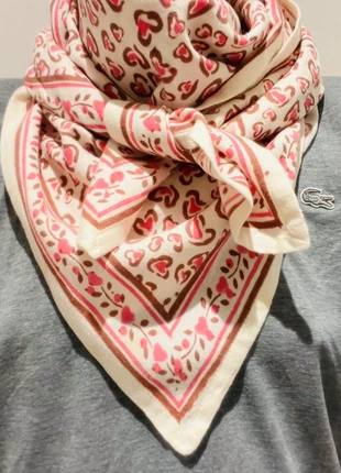 Grand foulard indien, marque: maison Augustin, état: Neuf sans étiquette, 28,00 €, 30,10 € Protection acheteurs incluse