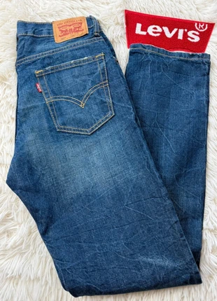 Jean Lévi’s 502 W27 FR36 L27. L1160, brand: Levi's, condizioni: Ottime, taglia: S / IT 40 / EU 36, €20.90, €22.65 include la Protezione acquisti Pro