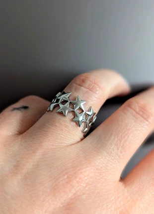 2000er Raver silber Metall Ring Edelstahl Stern, zustand: Sehr gut, größe: Größenverstellbar, 8,00 €, 9,10 € inklusive Vinted-Käuferschutz