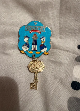 Pins Disneyland Paris rare hôtel Newport bau club, brand: Disneyland Paris, condizioni: Nuovo senza cartellino, €15.00, €16.45 include la Protezione acquisti