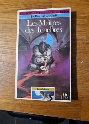 Un livre dont vous êtes le héros les maîtres des ténèbres, état: Bon état, 12,00 €, 13,30 € Protection acheteurs incluse