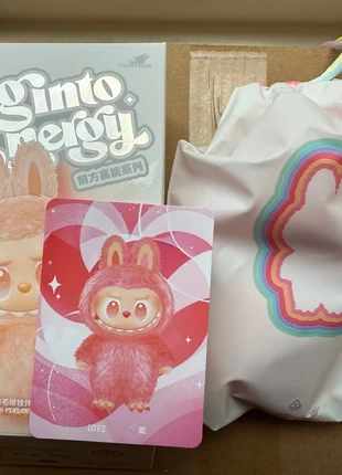 Popmart Labubu Big Into Energy Series – Love, merk: POPMART, staat: Nieuw met prijskaartje, maat: Universeel, € 20,00, € 21,70 inclusief Kopersbescherming