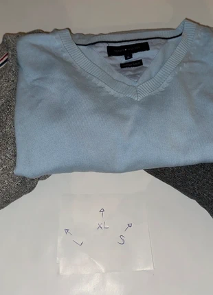 Tommy Hilfiger trui bundel, merk: Tommy Hilfiger, staat: Heel goed, maat: L, € 15,00, € 16,45 inclusief Kopersbescherming