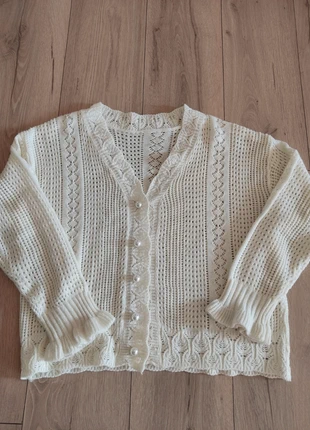 Cardigan fait main homemade broderie léger taille S, marke: Vintage Dressing, zustand: Sehr gut, größe: S / 36 / 8, 20,00 €, 21,70 € beinhaltet Vinted-Käuferschutz Pro