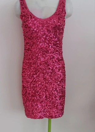 Robe rose sequins taille S, état: Très bon état, taille: S / 36 / 8, 20,00 €, 21,70 € Protection acheteurs incluse