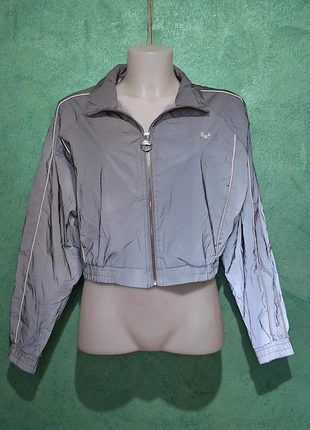 Fantastica giacca cropped, in tessuto grigio fluo, Bershka, brand: Bershka, condizioni: Nuovo senza cartellino, taglia: M / IT 42 / EU 38, €15.90, €17.40 include la Protezione acquisti