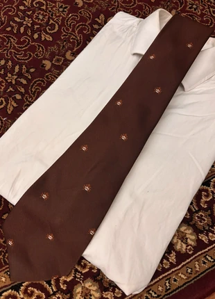 Cravate marron avec petit motifs élégant, marca: Vintage Dressing, estado: Muito bom, €5.00, €5.95 inclui Proteção do Comprador Pro