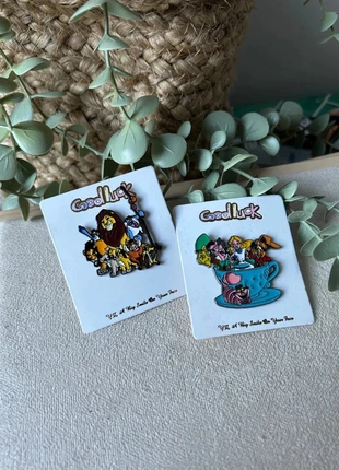 Pin’s colorés fantaisie – Accessoires Disney – Neufs, brand: Fantaisie, condition: Very good, €9.00, €10.15 includes Buyer Protection