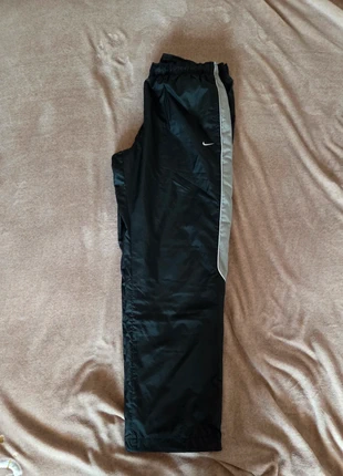 Pantaloni baggy nike, brand: Nike, condizioni: Nuovo senza cartellino, taglia: XL, €15.00, €16.45 include la Protezione acquisti