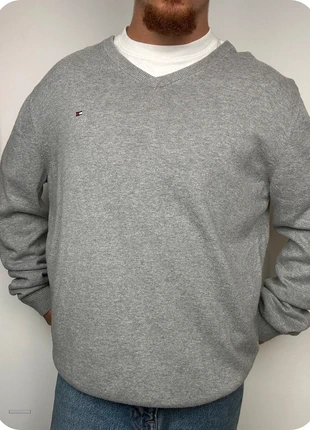 Pull col V Tommy Hilfiger taille XL, brand: Tommy Hilfiger, condizioni: Ottime, taglia: XL, €22.00, €23.80 include la Protezione acquisti