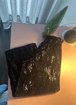 Party Zara velvet trousers size 8 yrs old, marque: Zara, état: Très bon état, taille: 8 ans / 128 cm, 6,00 €, 7,00 € Protection acheteurs incluse