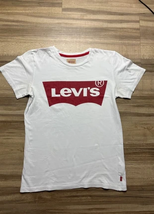 T-shirt Levi’s blanc logo rouge classique – Taille 16 ans, marca: Levi's, estado: Muy bueno, tamaño: 16 años /176 cm, 3,00 €, 3,85 € Protección al comprador incluida
