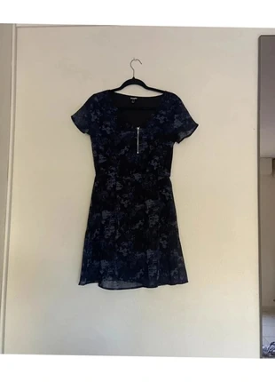 Robe bleue foncée et noire, marque: Jennyfer, état: Neuf sans étiquette, taille: S / 36 / 8, 2,00 €, 2,80 € Protection acheteurs incluse