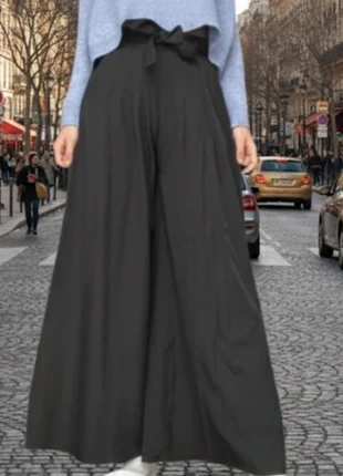 Pantalon fluide large noir, marque: Boutique indépendante, état: Très bon état, taille: S / 36 / 8, 15,00 €, 16,45 € Protection acheteurs incluse