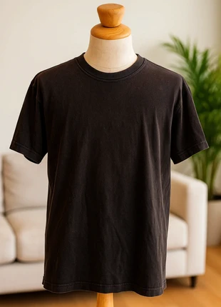 T-shirt noir basic Taille 36, merk: H&M, staat: Heel goed, maat: S, € 3,00, € 3,85 inclusief Kopersbescherming
