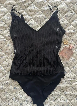 Body preto c/brilhantes, marque: Bershka, état: Très bon état, taille: S / 36 / 8, 5,00 €, 5,95 € Protection acheteurs incluse