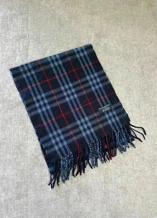 Écharpe Burberry bleu marine, brand: Burberry, condition: Very good, €45.00, €47.95 includes Buyer Protection Pro