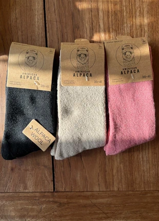 36-41, 3 paar middel dikke alpaca wollen sokken oud roze beige antraciet, merk: Alpaca, staat: Nieuw zonder prijskaartje, maat: Universeel, € 10,00, € 11,20 inclusief Kopersbescherming Pro
