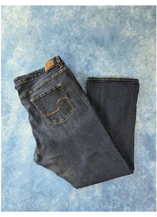 levi’s signature modern bootcut bleu foncé femme taille FR 44 “473”, merk: Levi's, staat: Heel goed, maat: XXS / 32 / 4, € 8,00, € 9,10 inclusief Kopersbescherming Pro