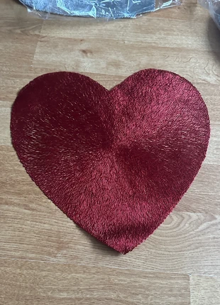 2 Red love heart place settings mats Christmas Xmas dining table decor centrepiece festive, brand: RED, condition: New with tags, £5.99, £6.99 includes Buyer Protection Pro