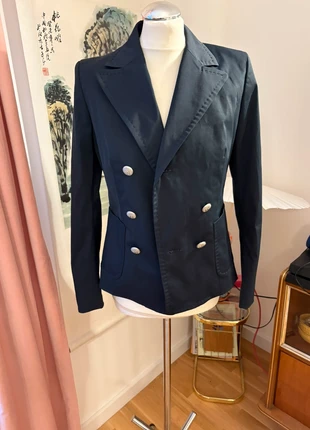 Blazer with Silver Buttons Size S, marke: Sonstiges, zustand: Gut, größe: S / 36 / 8, 4,60 €, 5,53 € inklusive Vinted-Käuferschutz