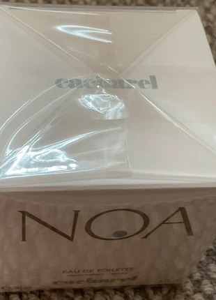 Noa EDT Cacharel 30 ML Ladies Perfume Sealed., brand: Cacharel, condition: New with tags, £14.00, £15.40 includes Buyer Protection