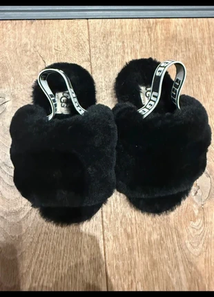 Chausson ugg taille enfant 23,5, marque: UGG, état: Neuf sans étiquette, taille: 23, 15,00 €, 16,45 € Protection acheteurs incluse