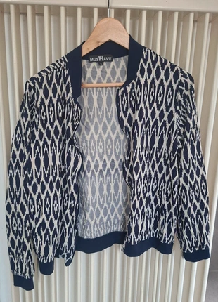 Vestje met rits en reliëf, marque: MustHave, état: Bon état, taille: XL / 42 / 14, 3,00 €, 3,85 € Protection acheteurs incluse