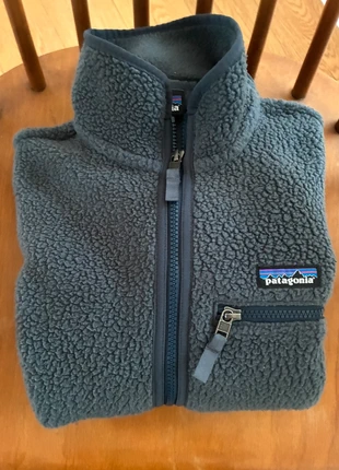 Veste Patagonia XS - W’s Rétro pile marsupial, marque: Patagonia, état: Neuf sans étiquette, taille: XS / 34 / 6, 100,00 €, 105,70 € Protection acheteurs incluse