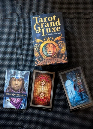 Vend Tarot Grand Luxe, marque: Luxe, état: Neuf sans étiquette, 10,00 €, 11,20 € Protection acheteurs incluse