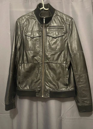 Veste en cuir d’agneau Avant-Première Homme – Taille M, marke: Avant Première, zustand: Sehr gut, größe: M, 15,00 €, 16,45 € inklusive Vinted-Käuferschutz