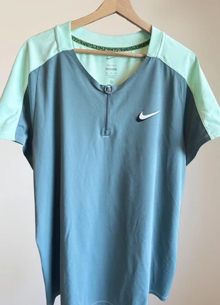 T-shirt Court Dri-Fit Slam Ultimate, marque: Nike, état: Très bon état, taille: XL, 28,00 €, 30,10 € Protection acheteurs incluse