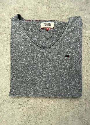 T-shirt gris Tommy Jeans, marke: Tommy Jeans, zustand: Sehr gut, größe: S, 6,00 €, 7,00 € inklusive Vinted-Käuferschutz