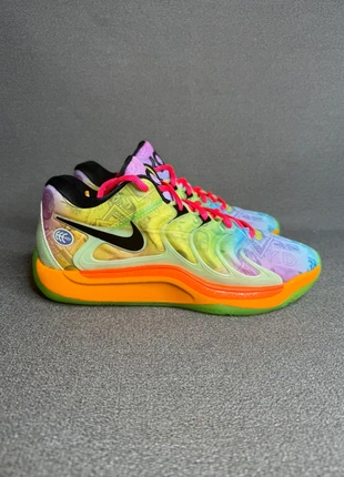 Nike KD17, marque: Nike kd17, état: Très bon état, taille: 41, 109,00 €, 115,15 € Protection acheteurs (Pro) incluse