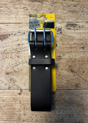 Leren Ceintuur, merk: toolpack, staat: Nieuw zonder prijskaartje, maat: 120 cm, € 9,00, € 10,15 inclusief Kopersbescherming